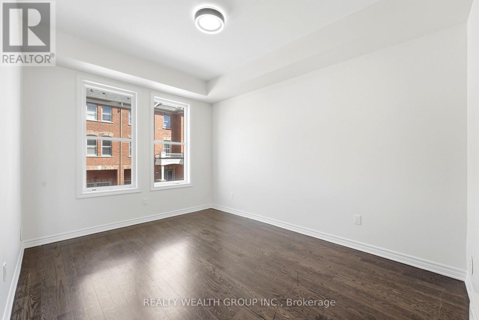 7 CITY PARK CIRCLE - 14