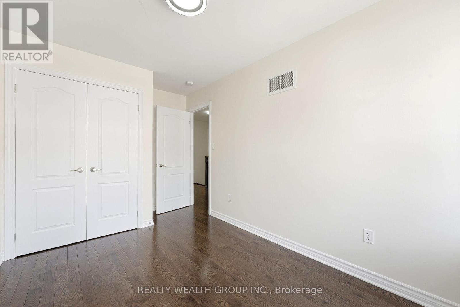 7 CITY PARK CIRCLE - 24