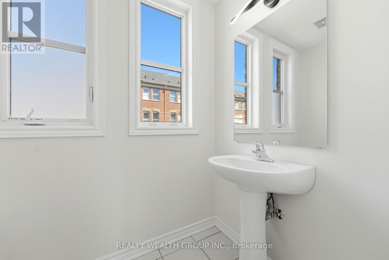 7 CITY PARK CIRCLE - 31