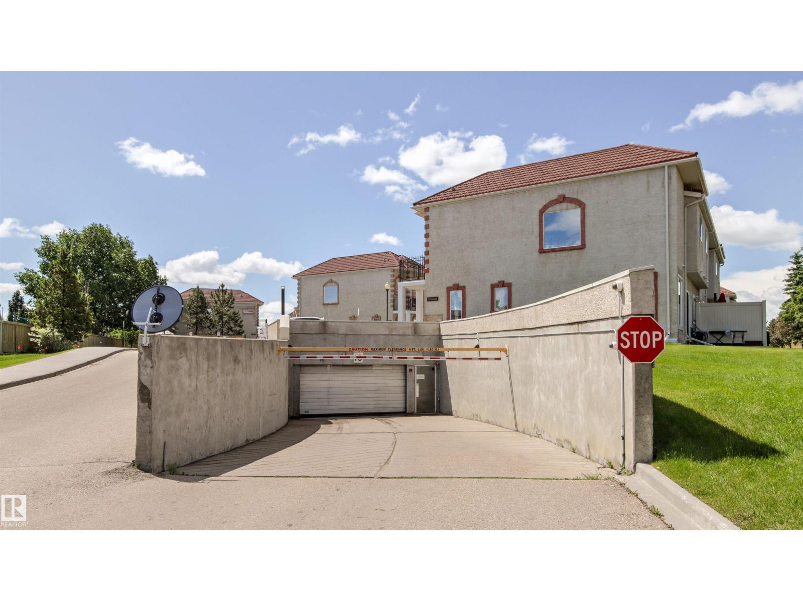 #39 13825 155 AV NW - Image 74