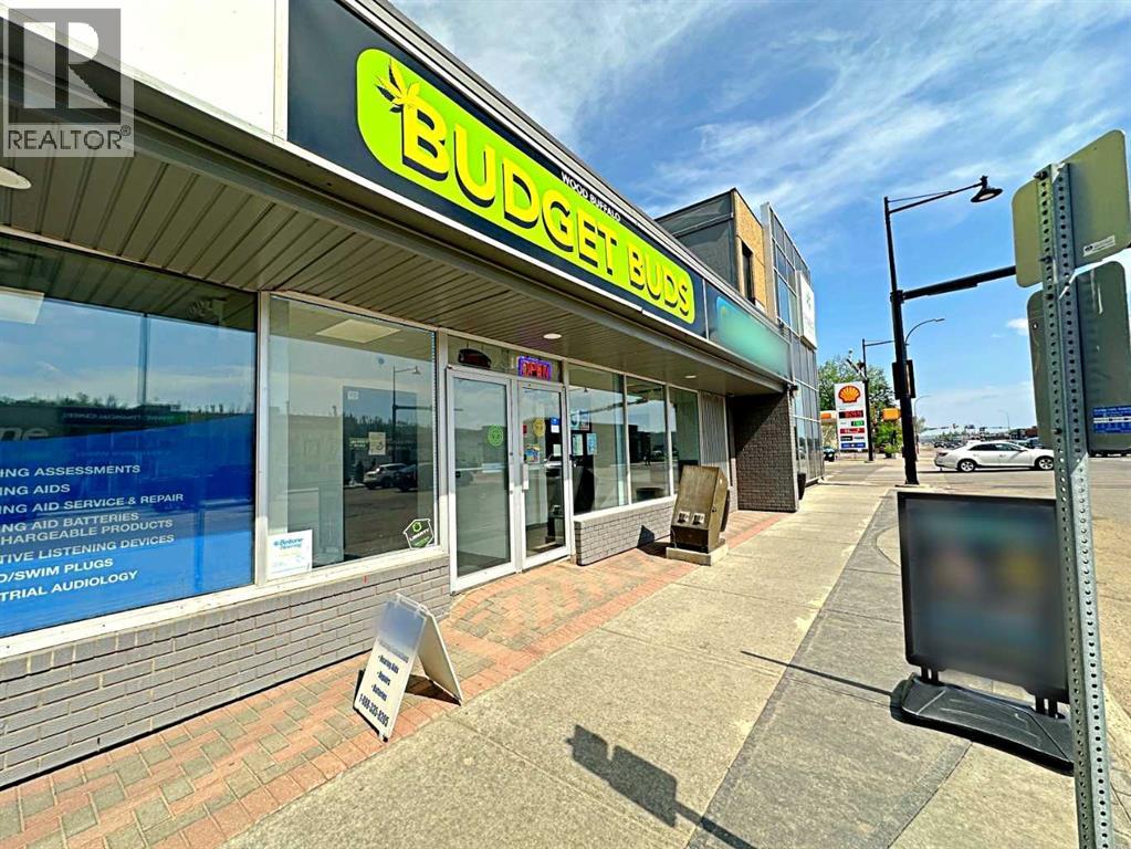 9904 Franklin Avenue, Fort McMurray