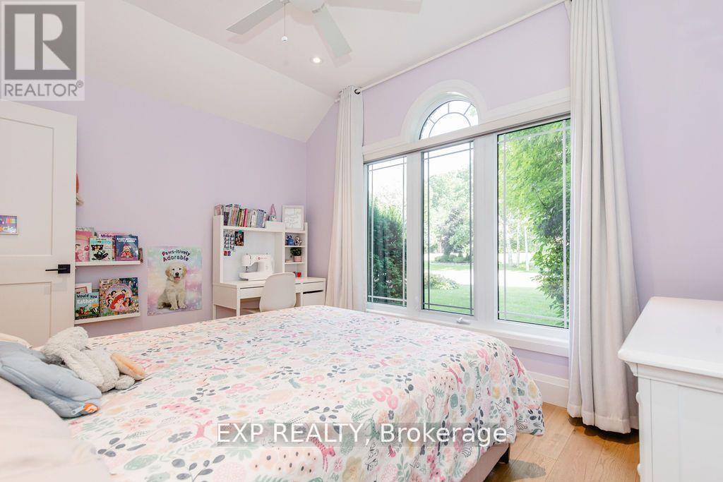 37 PADDY DUNNS CIRCLE - 22