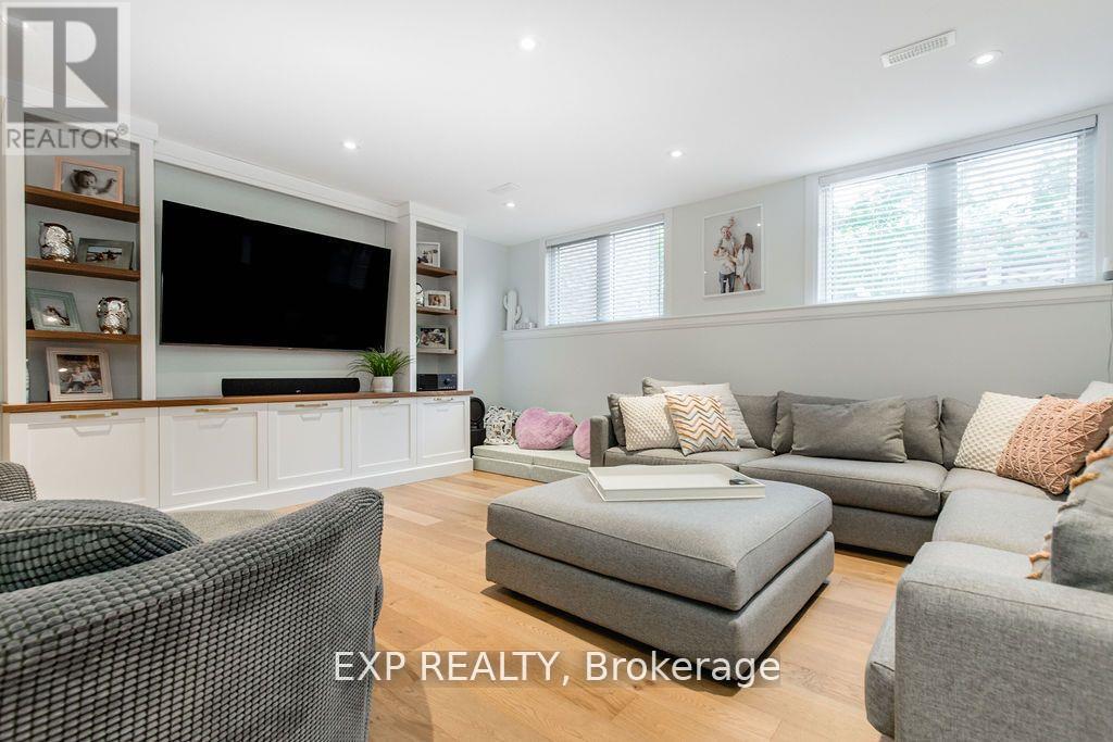 37 PADDY DUNNS CIRCLE - 26