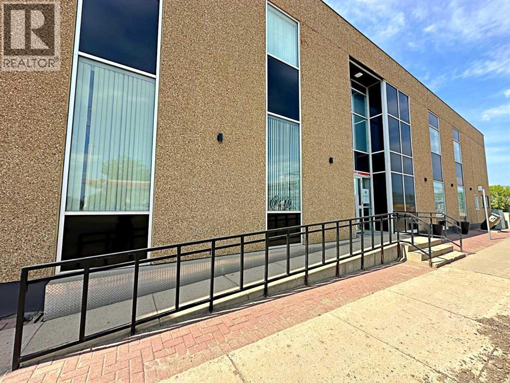 9902 Franklin Avenue, Fort McMurray