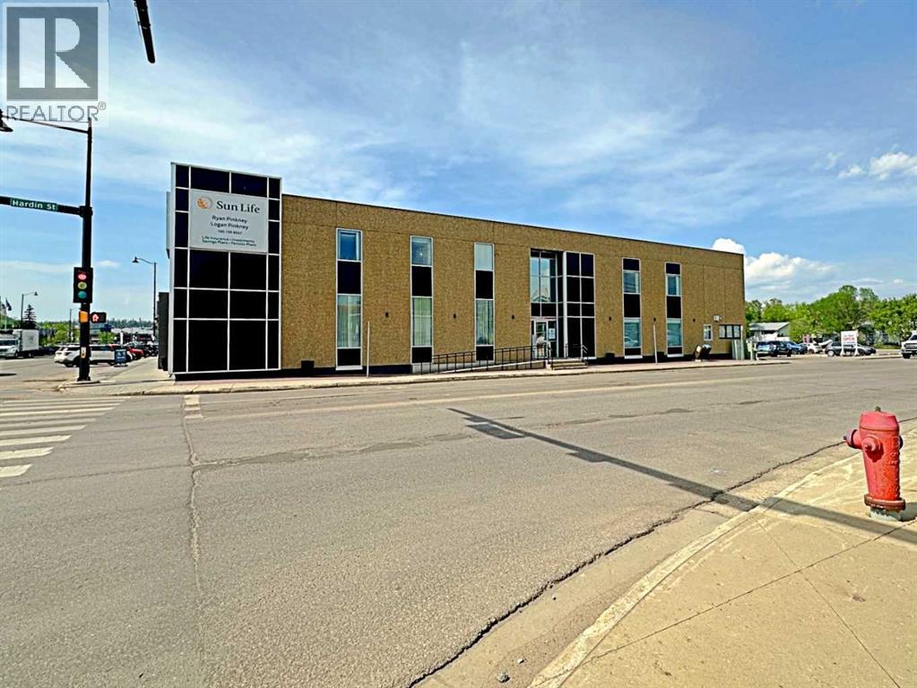 9902 Franklin Avenue, Fort McMurray