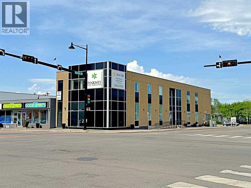 9902 Franklin Avenue, Fort McMurray