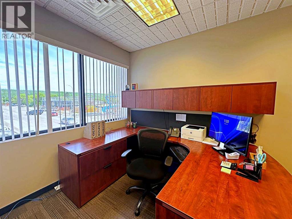 9902 Franklin Avenue, Fort McMurray