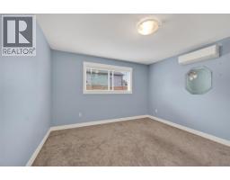 5480 Canoe Beach Drive Ne, Salmon Arm, BC V1E2M5 Photo 13