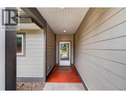 5480 Canoe Beach Drive Ne, Salmon Arm, BC V1E2M5 Photo 34