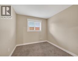 5480 Canoe Beach Drive Ne, Salmon Arm, BC V1E2M5 Photo 16