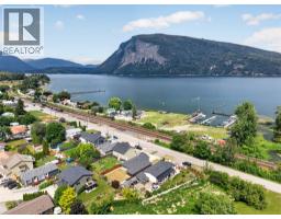 5480 Canoe Beach Drive Ne, Salmon Arm, BC V1E2M5 Photo 39