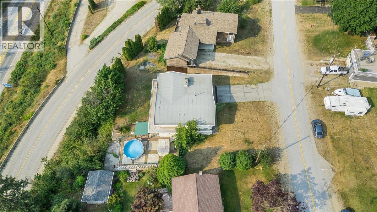 3613 9th Avenue - 40