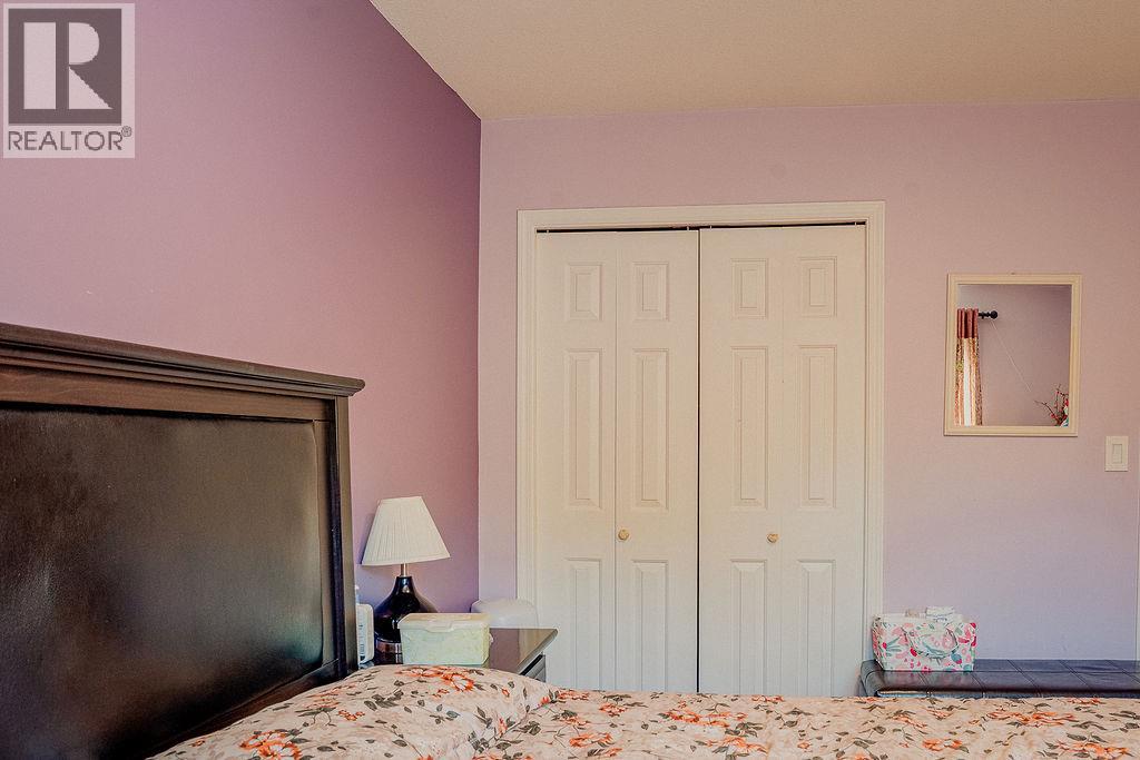 1150-1152 Hudson Road - 16
