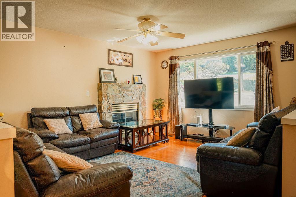 1150-1152 Hudson Road - 3