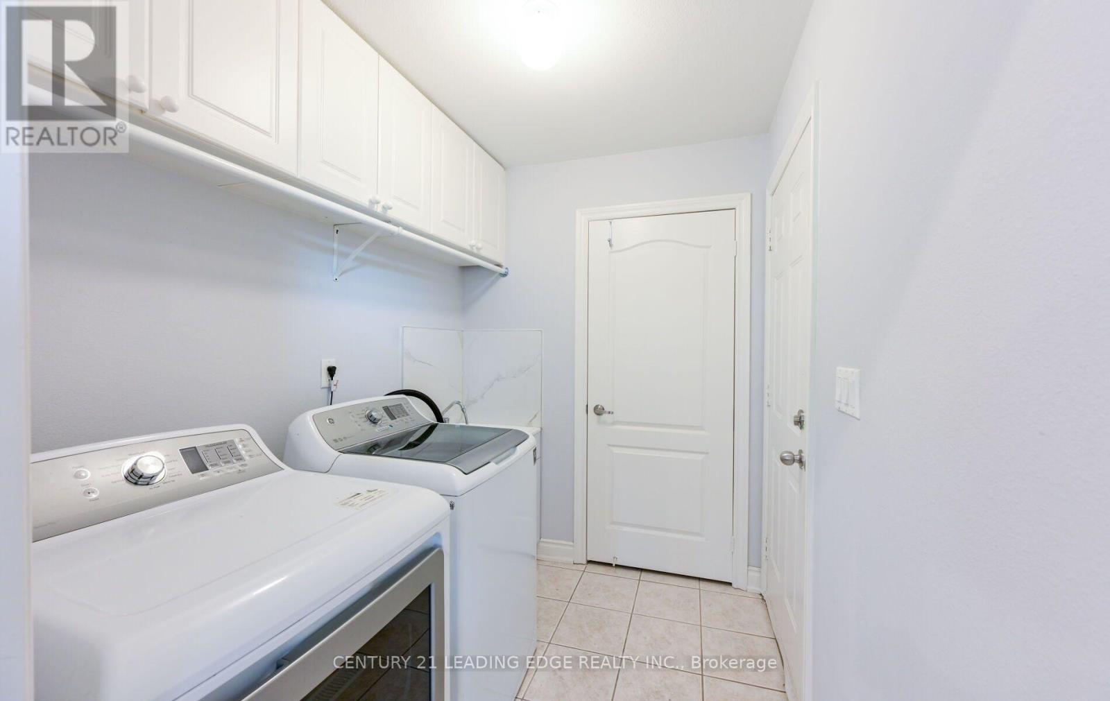 37 DRAWBRIDGE DRIVE - 17