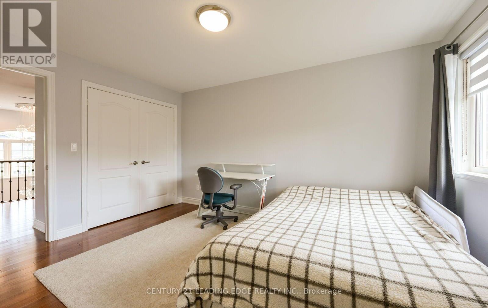 37 DRAWBRIDGE DRIVE - 35