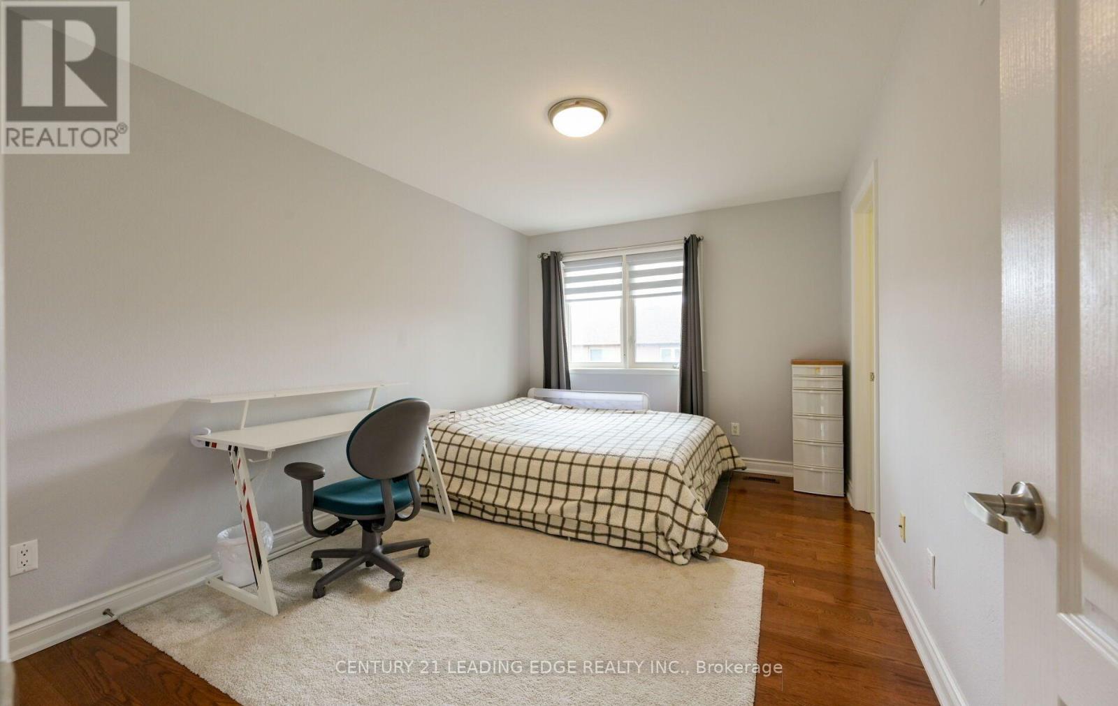 37 DRAWBRIDGE DRIVE - 36