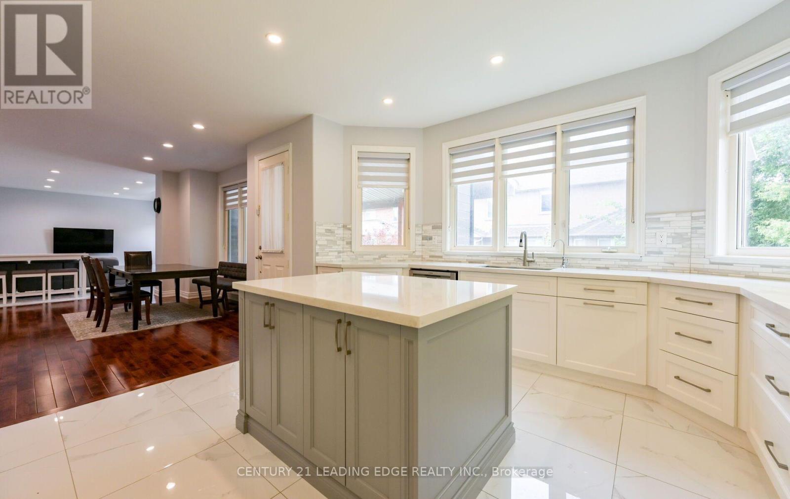 37 DRAWBRIDGE DRIVE - 14