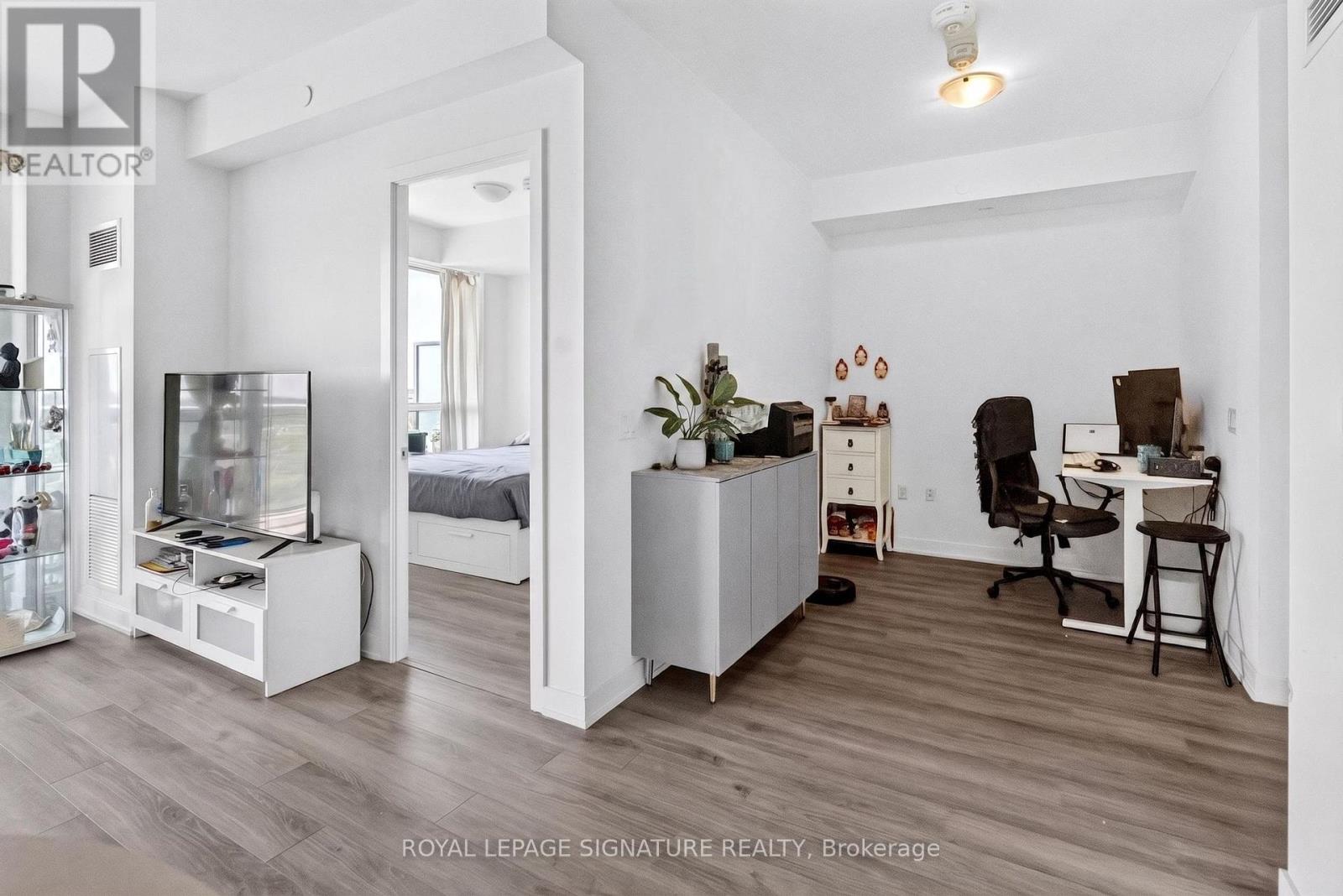 #1504 4699 GLEN ERIN DRIVE - 13
