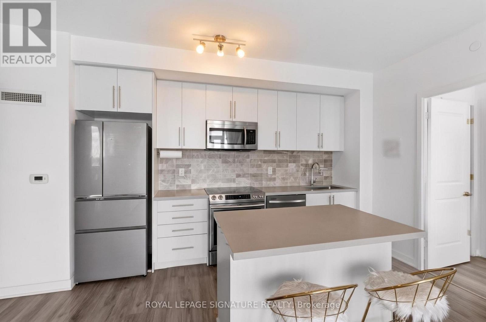#1504 4699 GLEN ERIN DRIVE - 23
