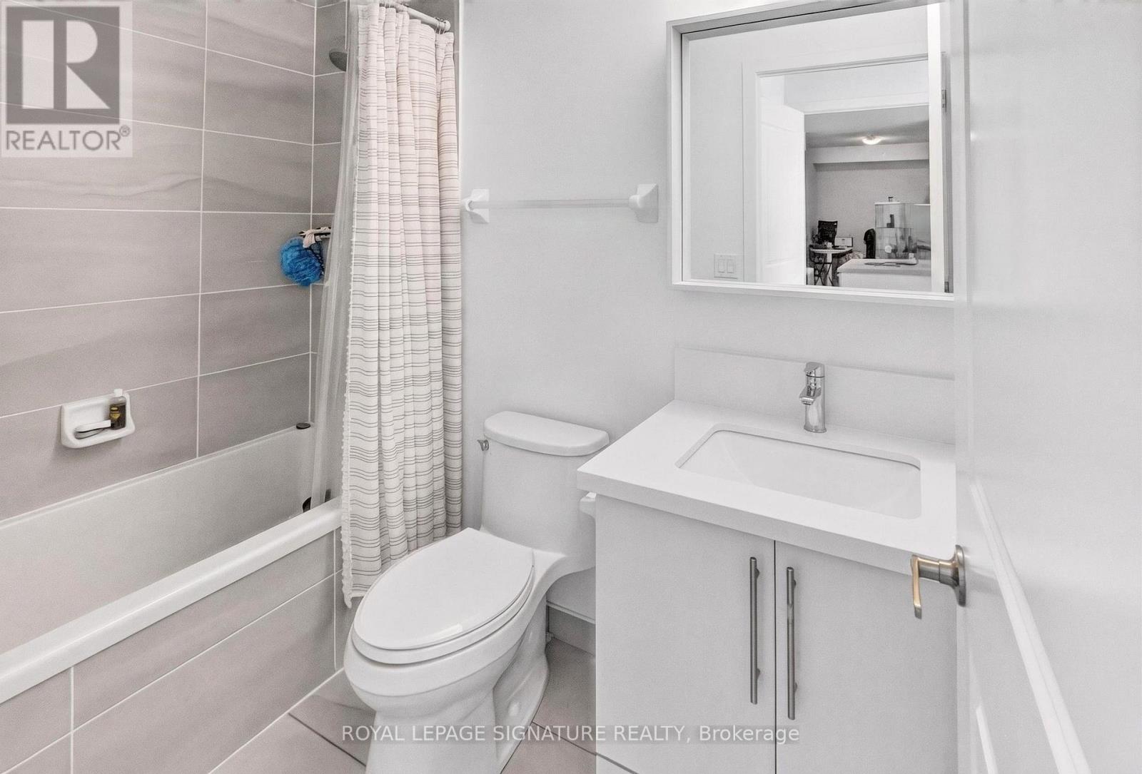 #1504 4699 GLEN ERIN DRIVE - 31