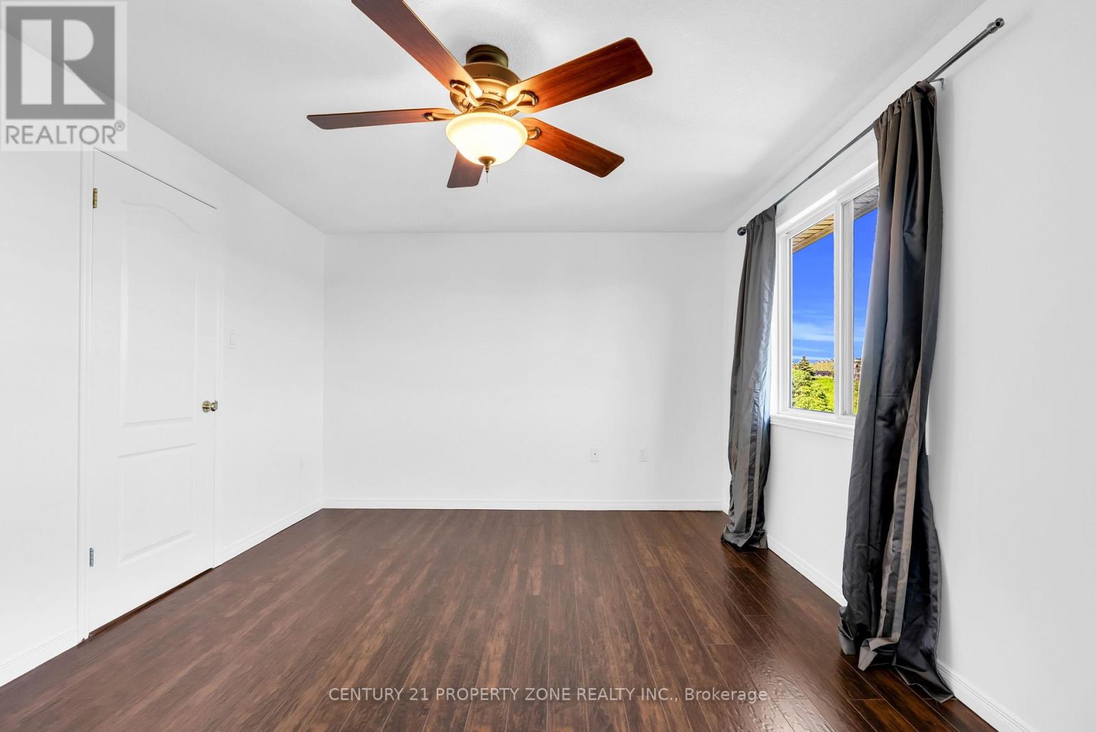 75 BENJAMIN CRESCENT - 23
