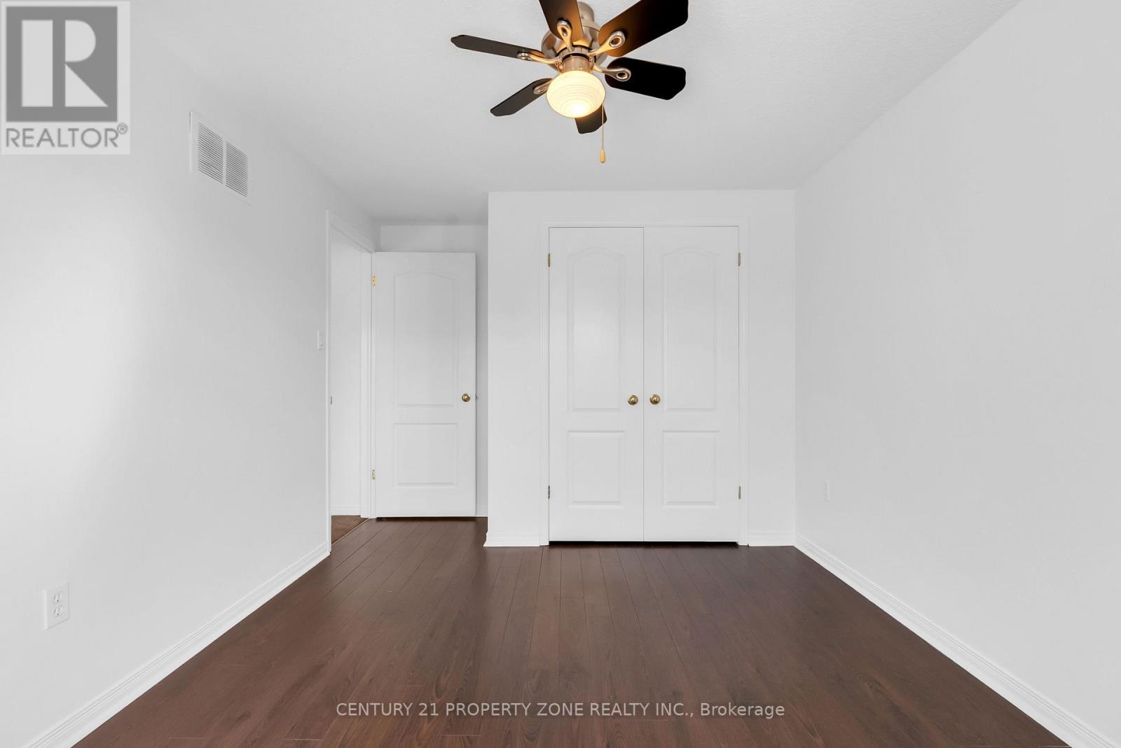 75 BENJAMIN CRESCENT - 32