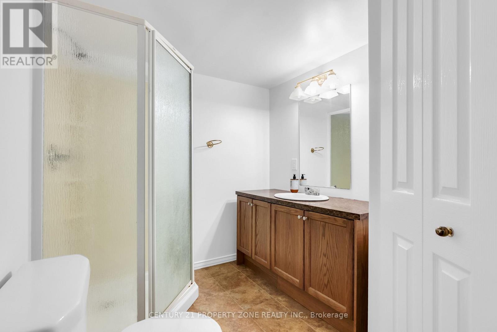 75 BENJAMIN CRESCENT - 39