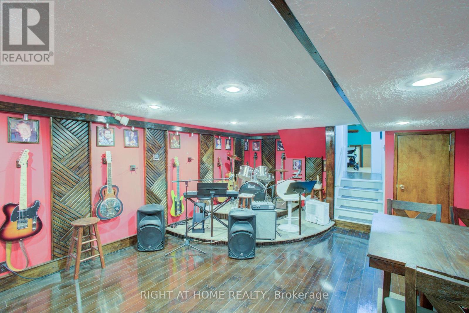 30 PARKVIEW DRIVE - 14
