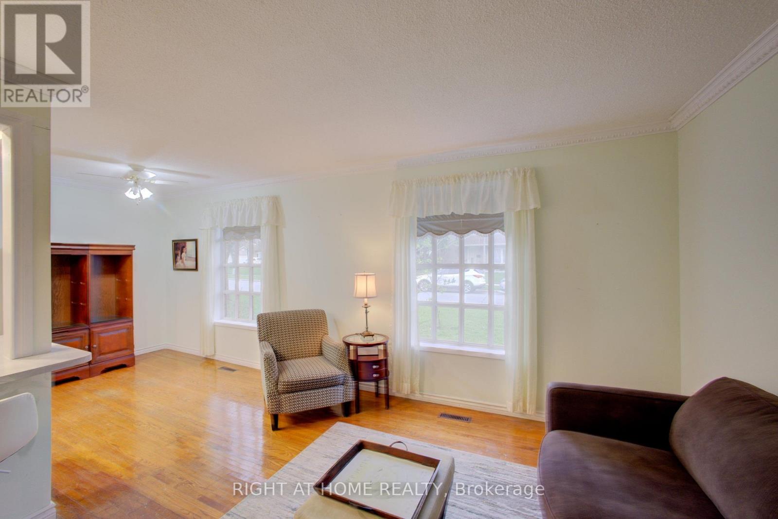 30 PARKVIEW DRIVE - 4