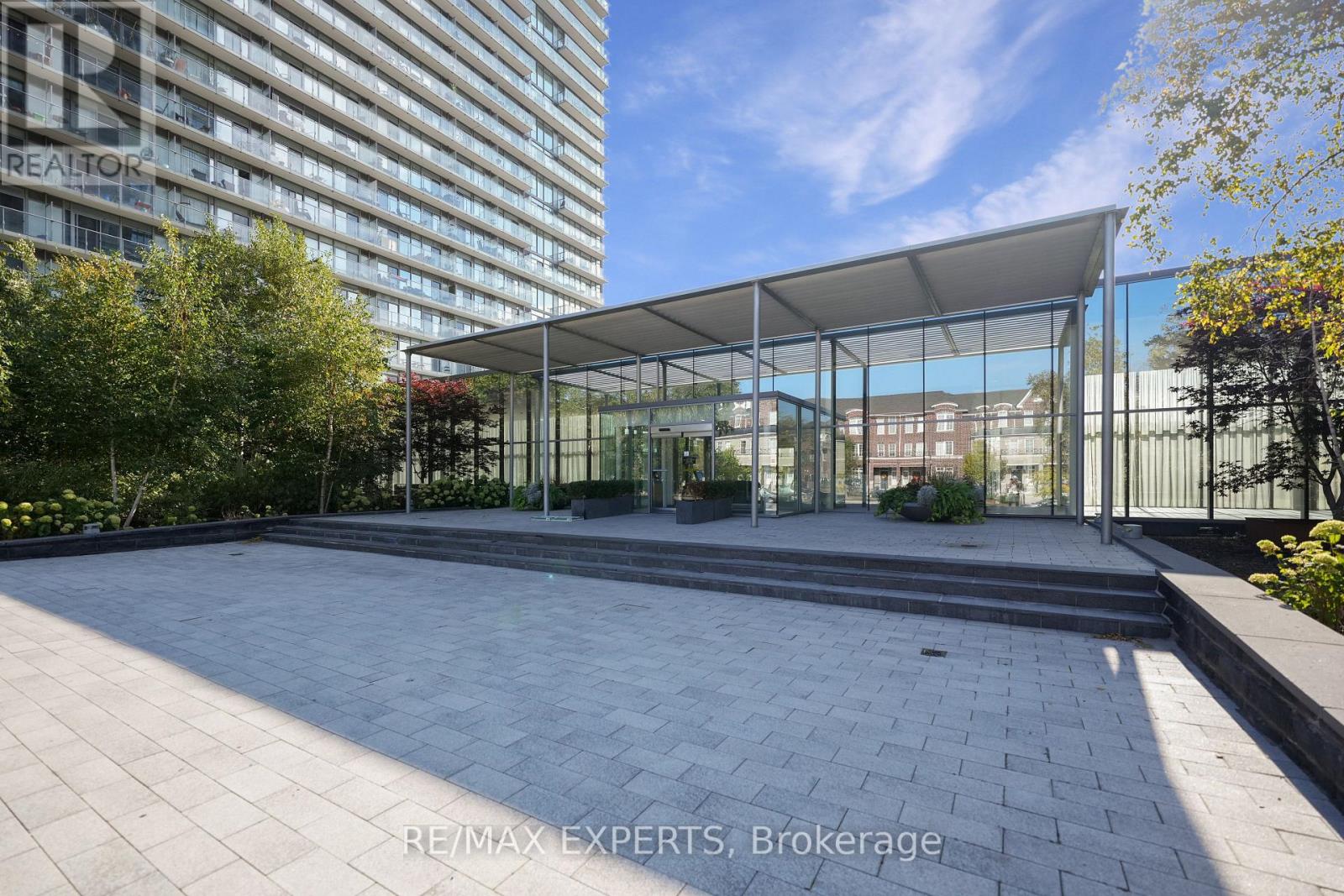 #1915 103 THE QUEENSWAY - 7