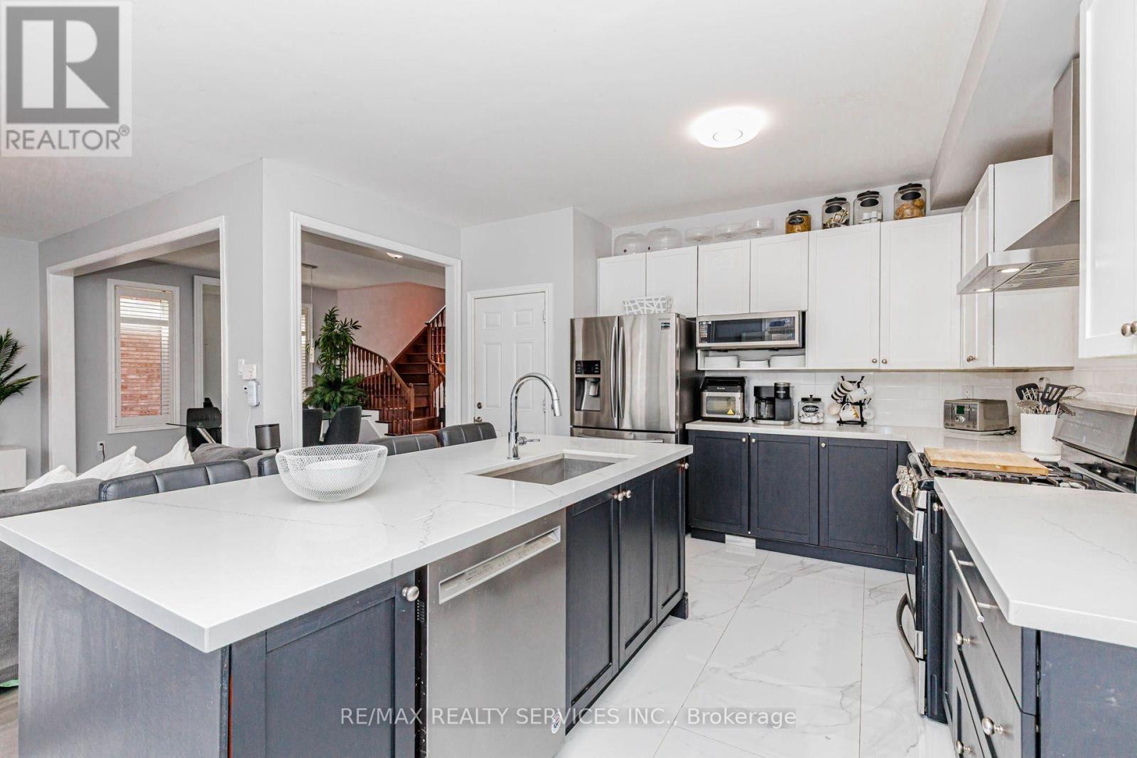 61 SUGARCANE AVENUE - 21