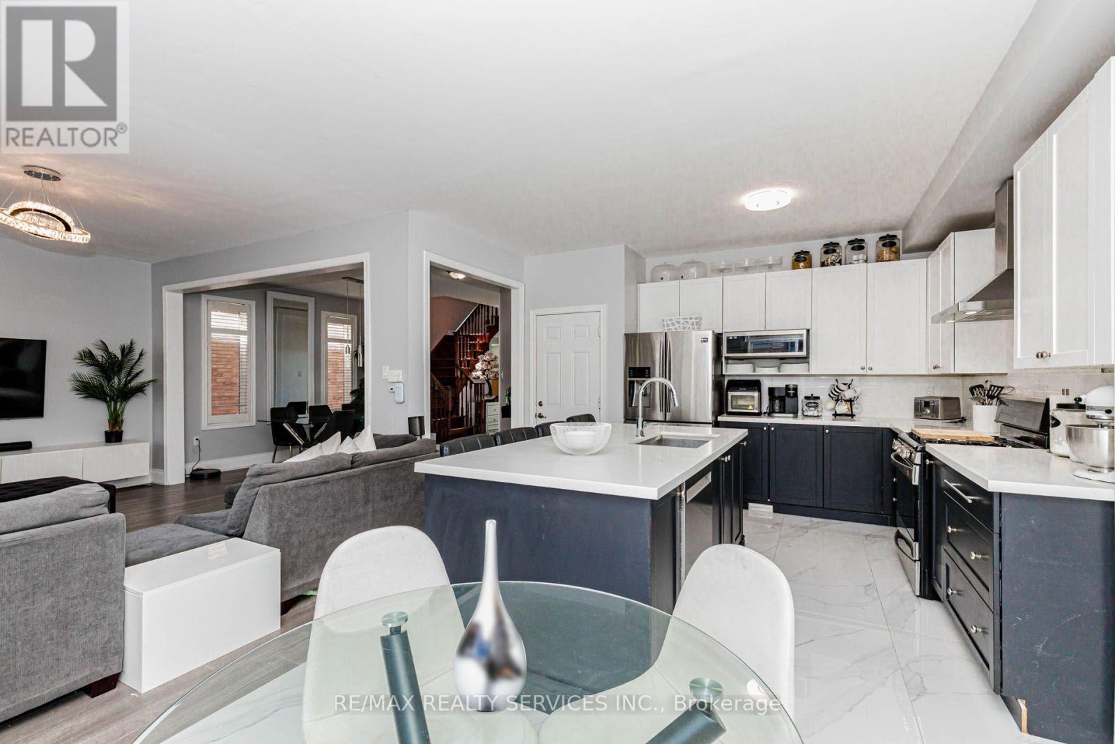 61 SUGARCANE AVENUE - 23