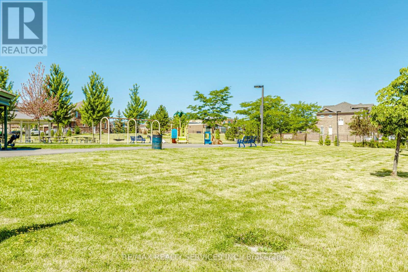 61 SUGARCANE AVENUE - 50