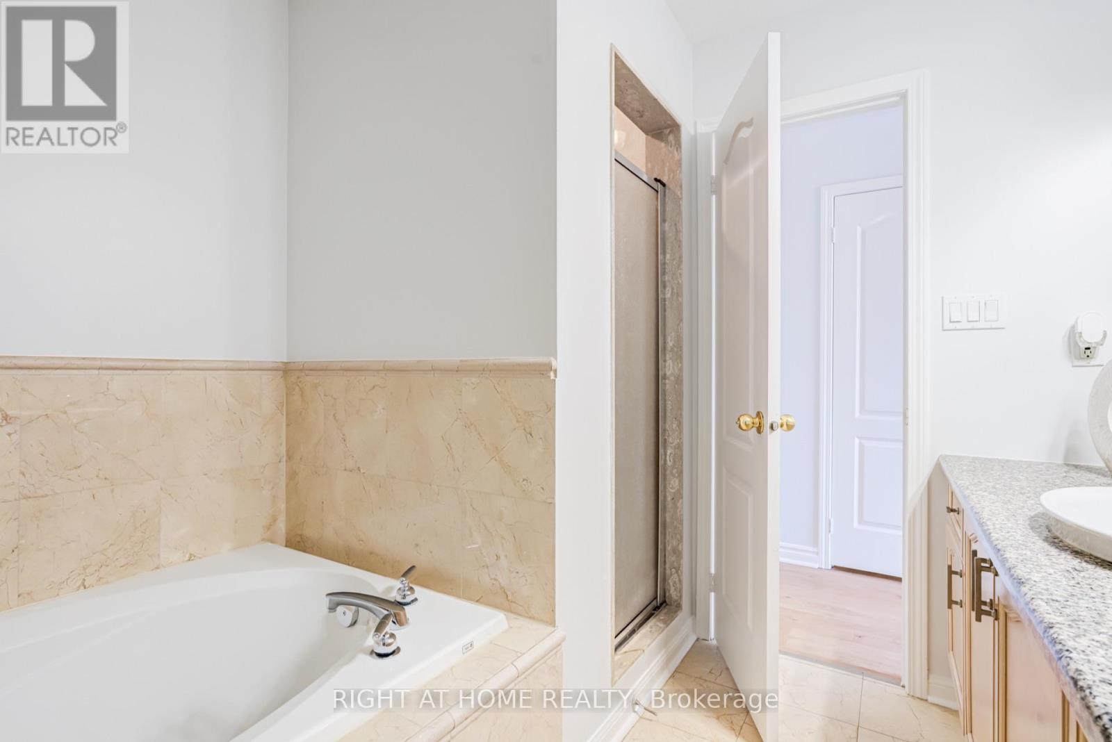 7460 TERRAGAR BOULEVARD - 22