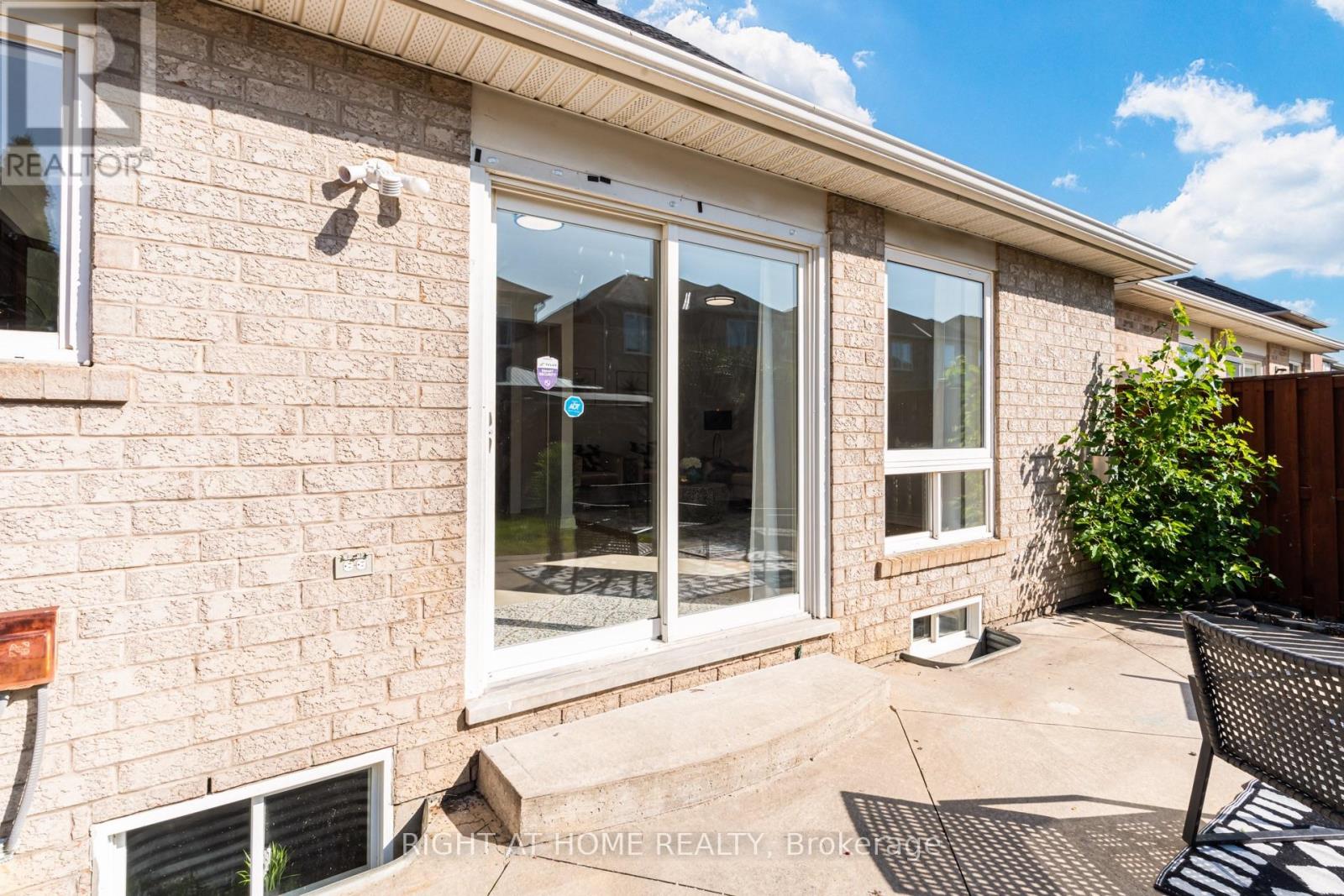7460 TERRAGAR BOULEVARD - 37