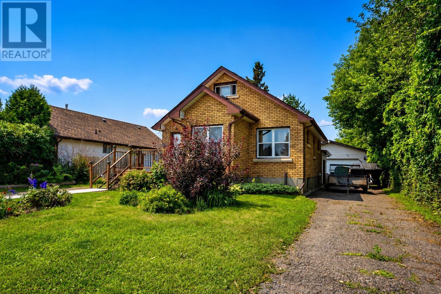 1117 Mountdale AVE - 1