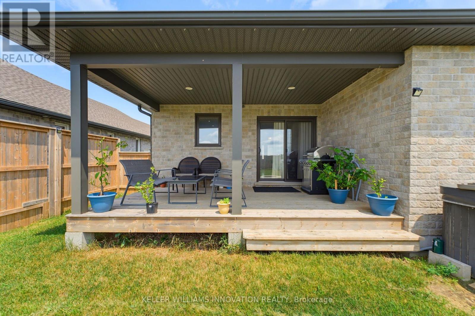 200 KROTZ STREET W - 30