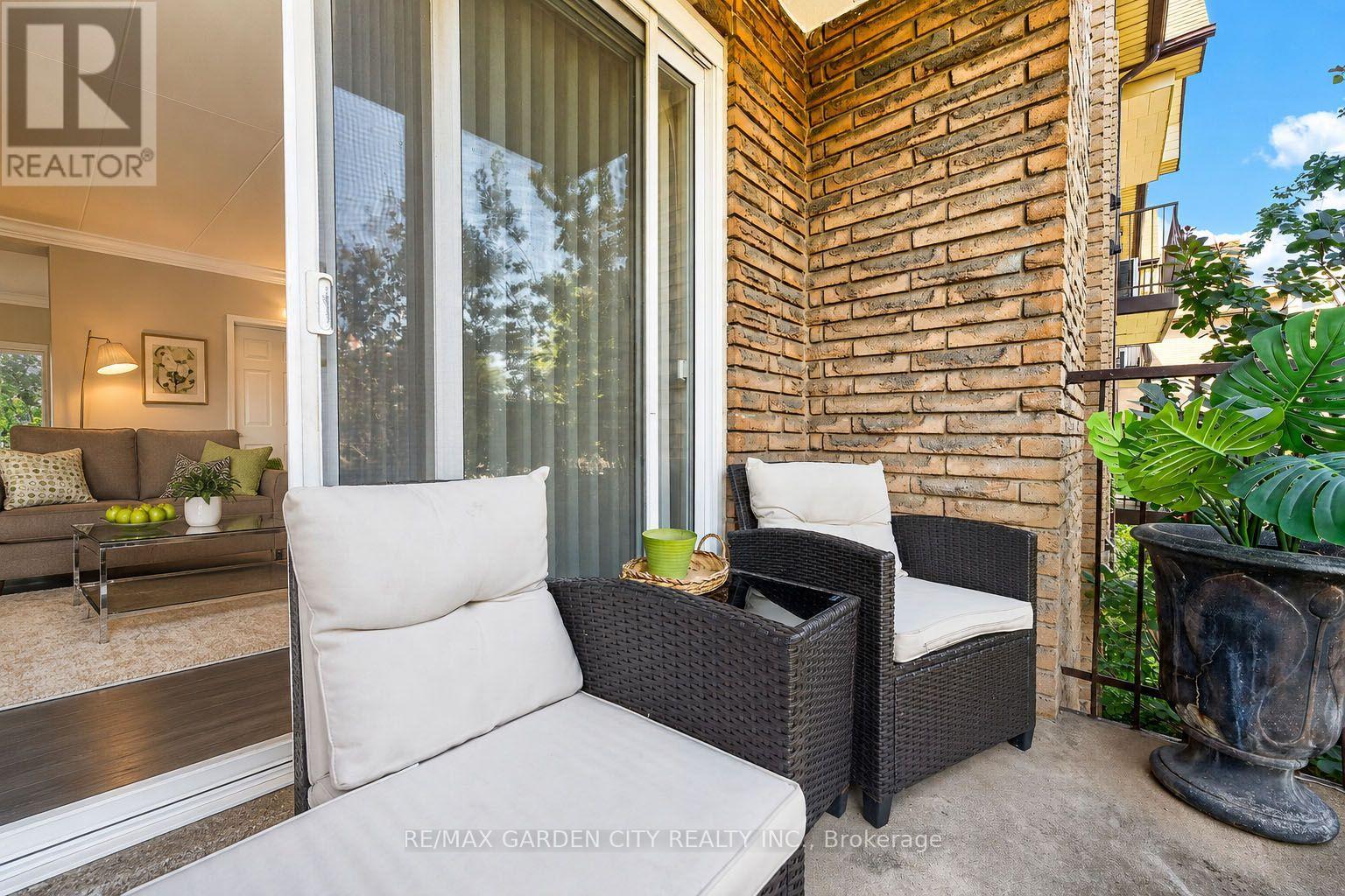 #205 20 JOHN STREET - 18