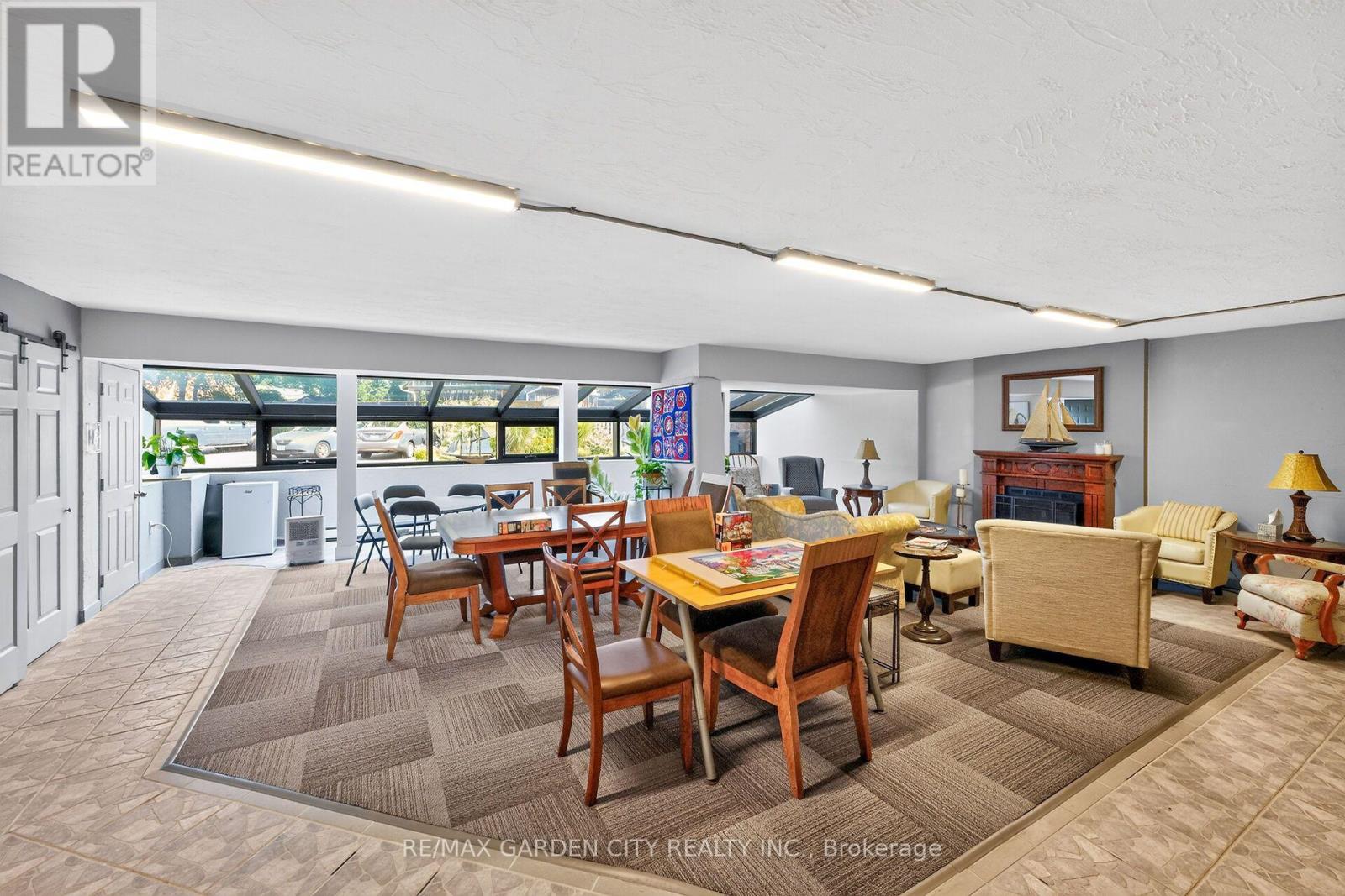 #205 20 JOHN STREET - 39