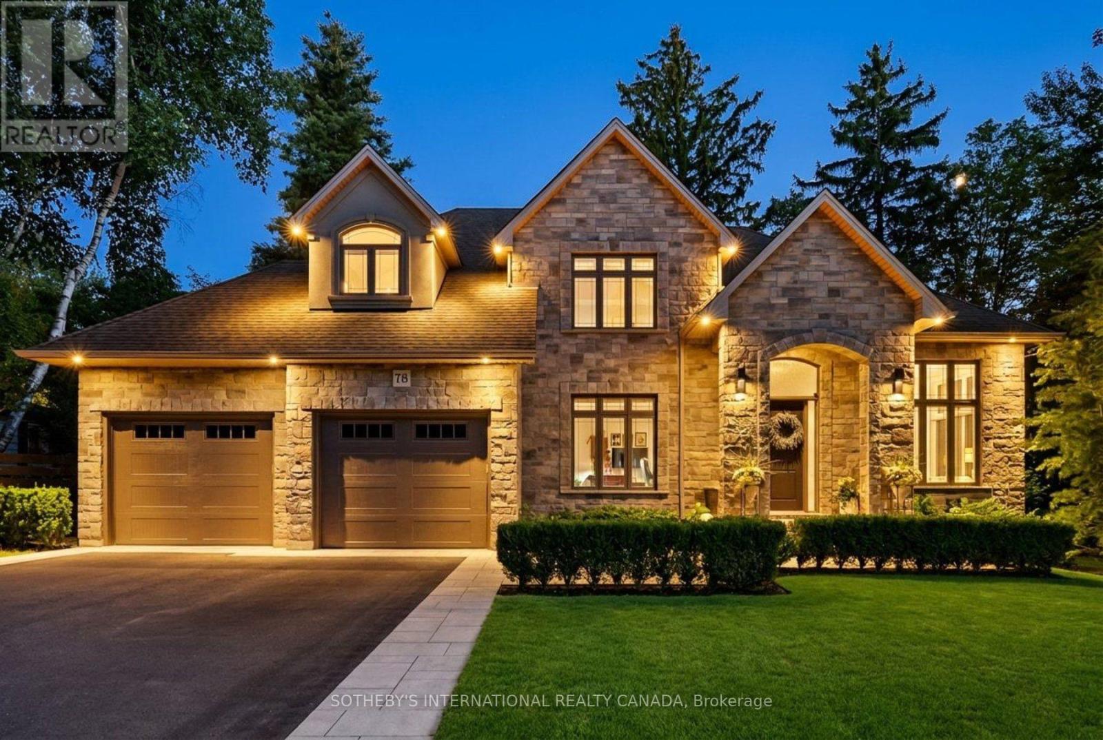 78 RAVINA CRESCENT - 1