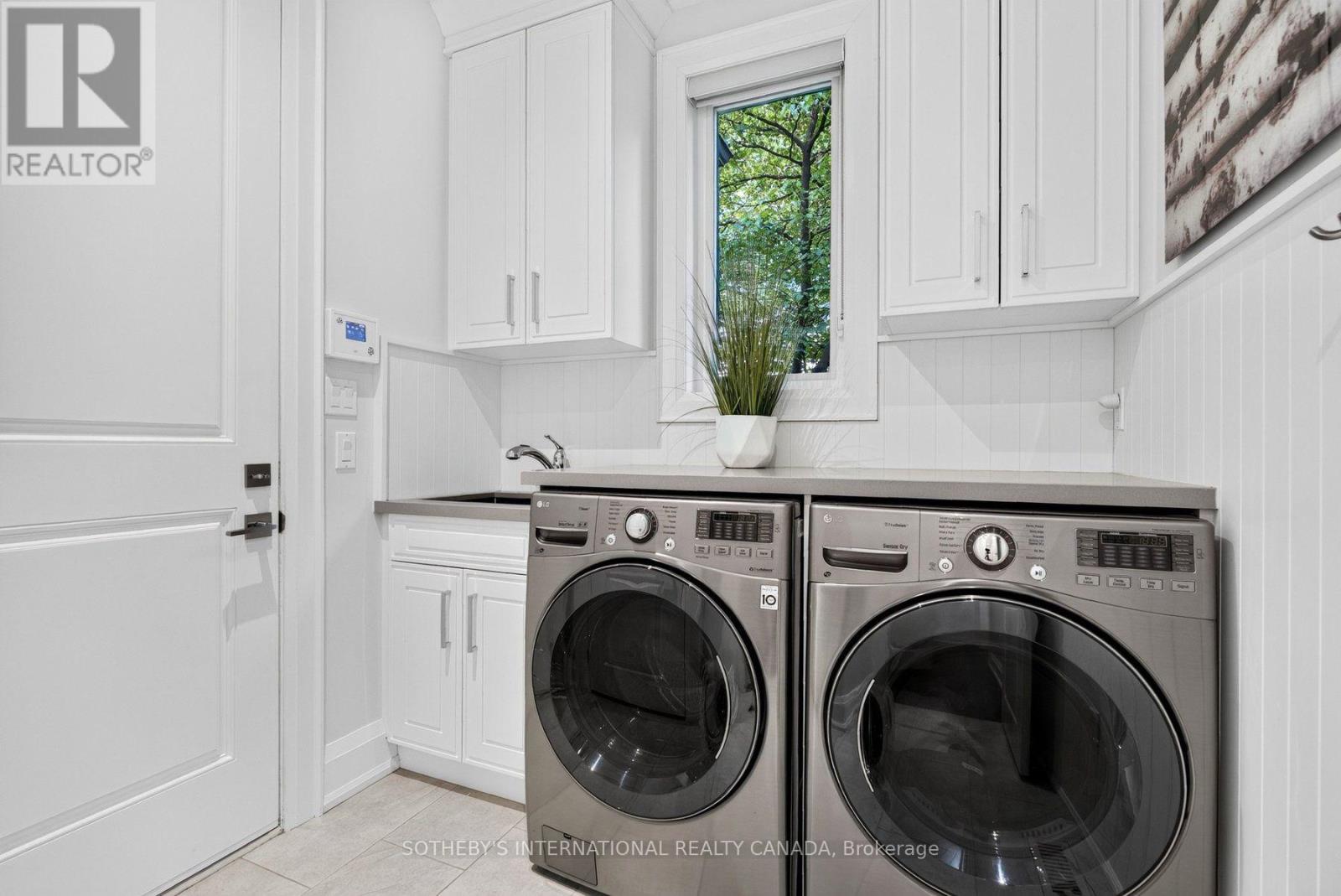 78 RAVINA CRESCENT - 11