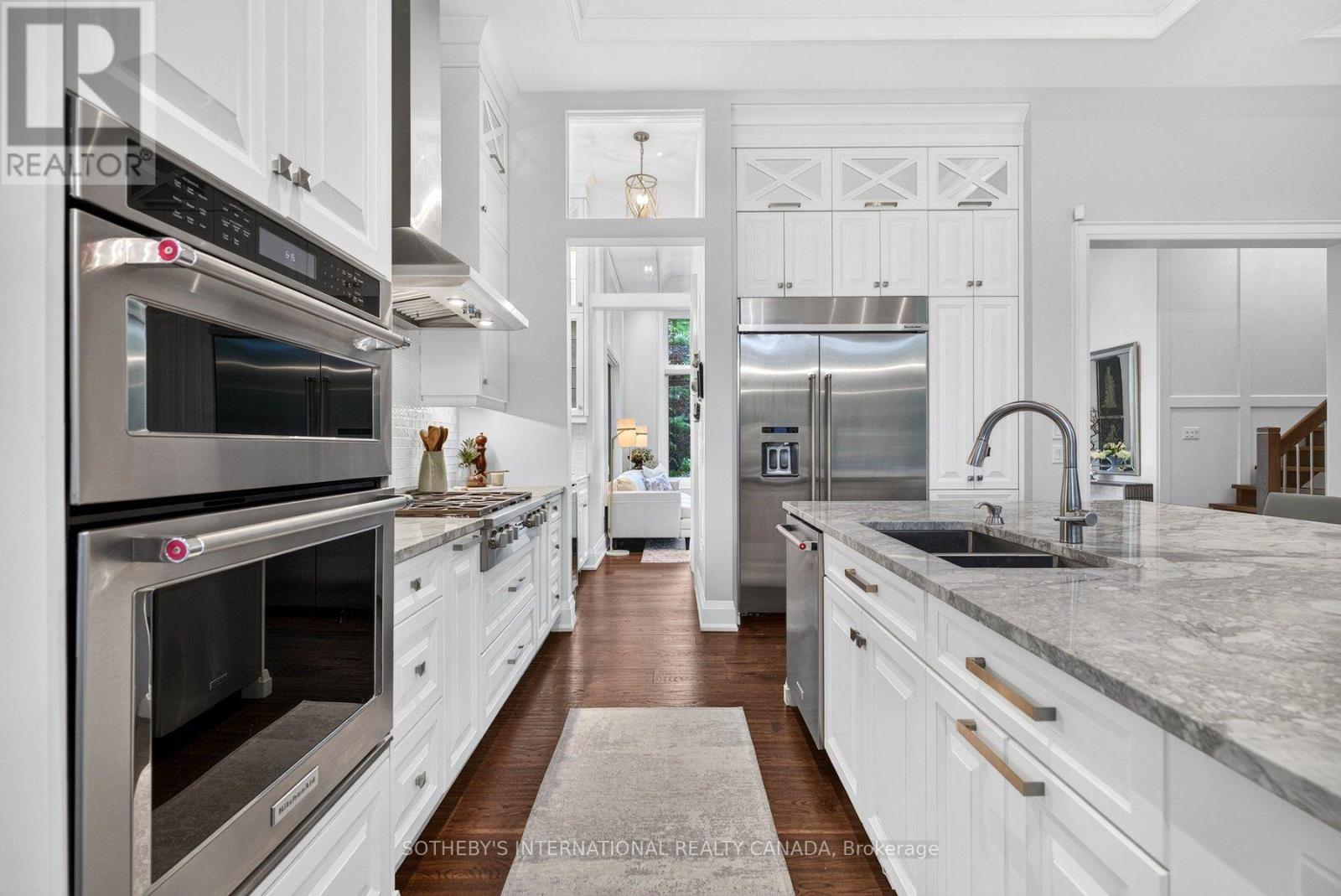 78 RAVINA CRESCENT - 25