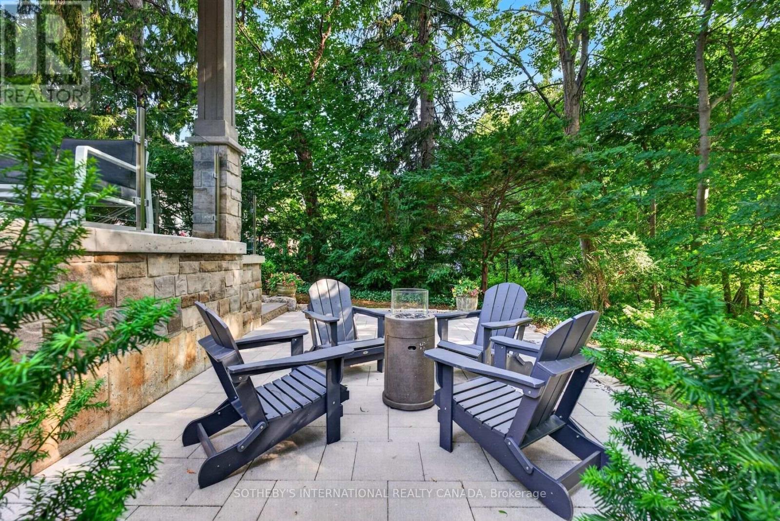 78 RAVINA CRESCENT - 41