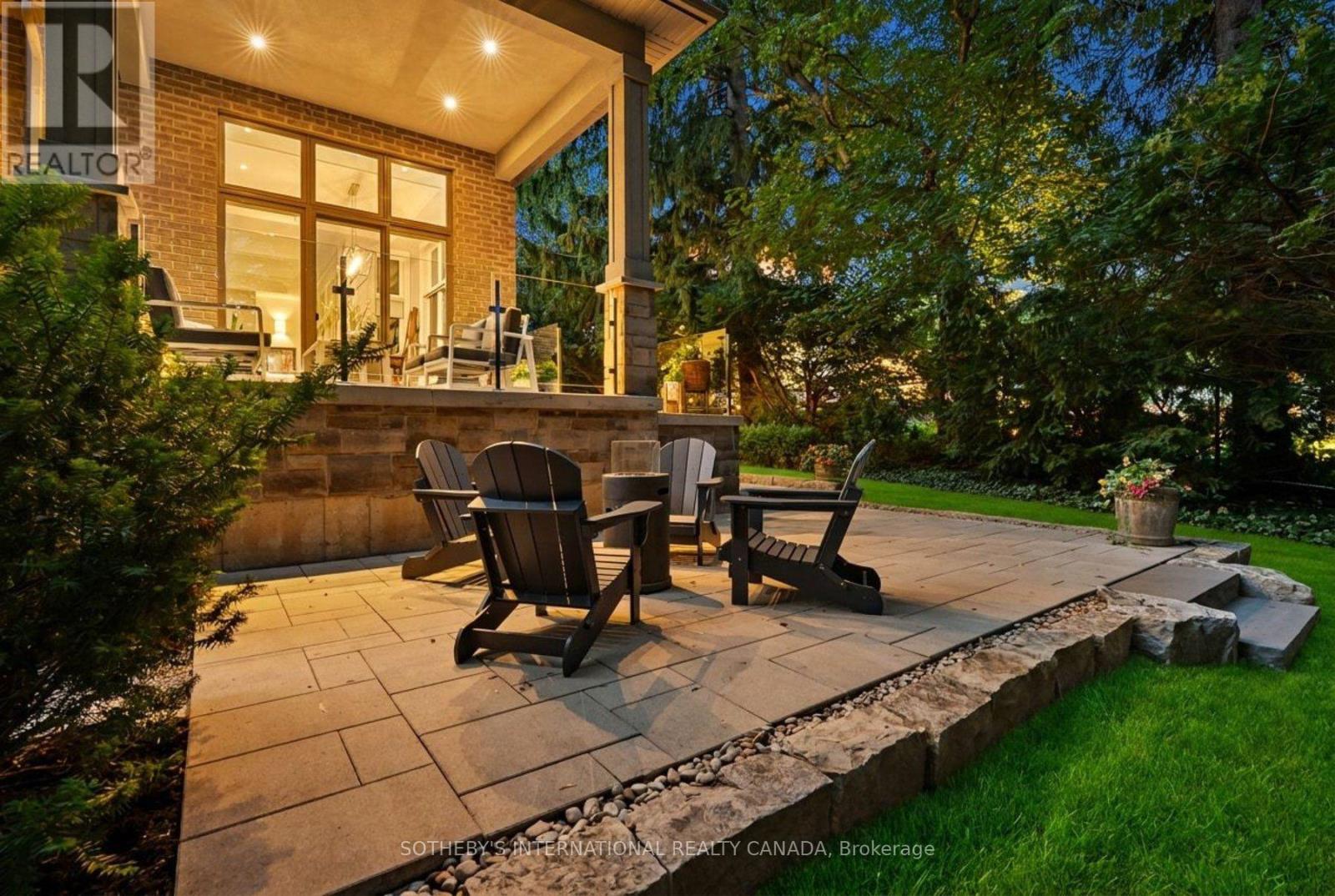 78 RAVINA CRESCENT - 44