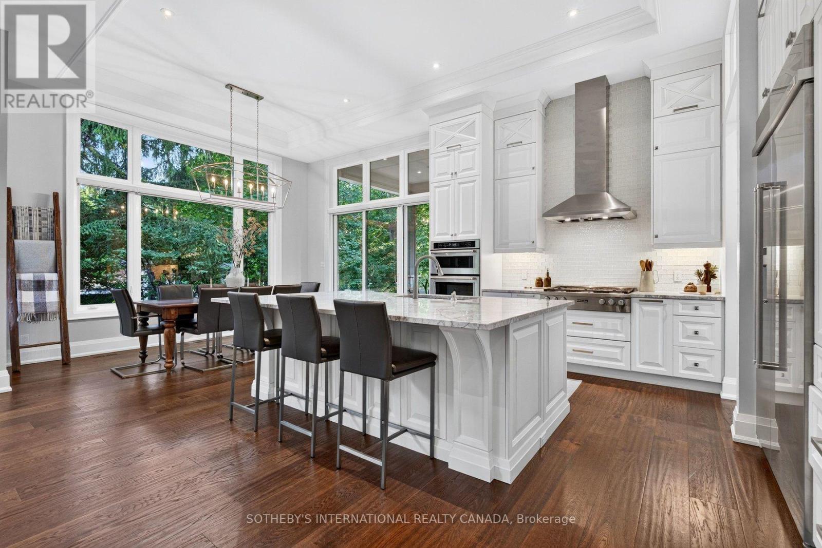 78 RAVINA CRESCENT - 8