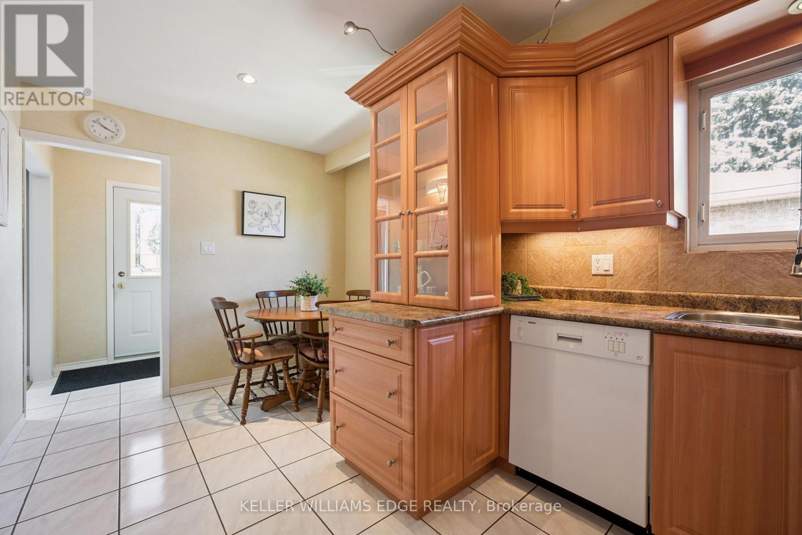 45 MILVERTON CLOSE - 15