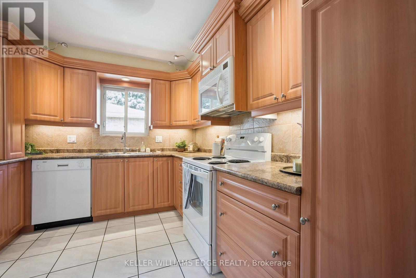 45 MILVERTON CLOSE - 17