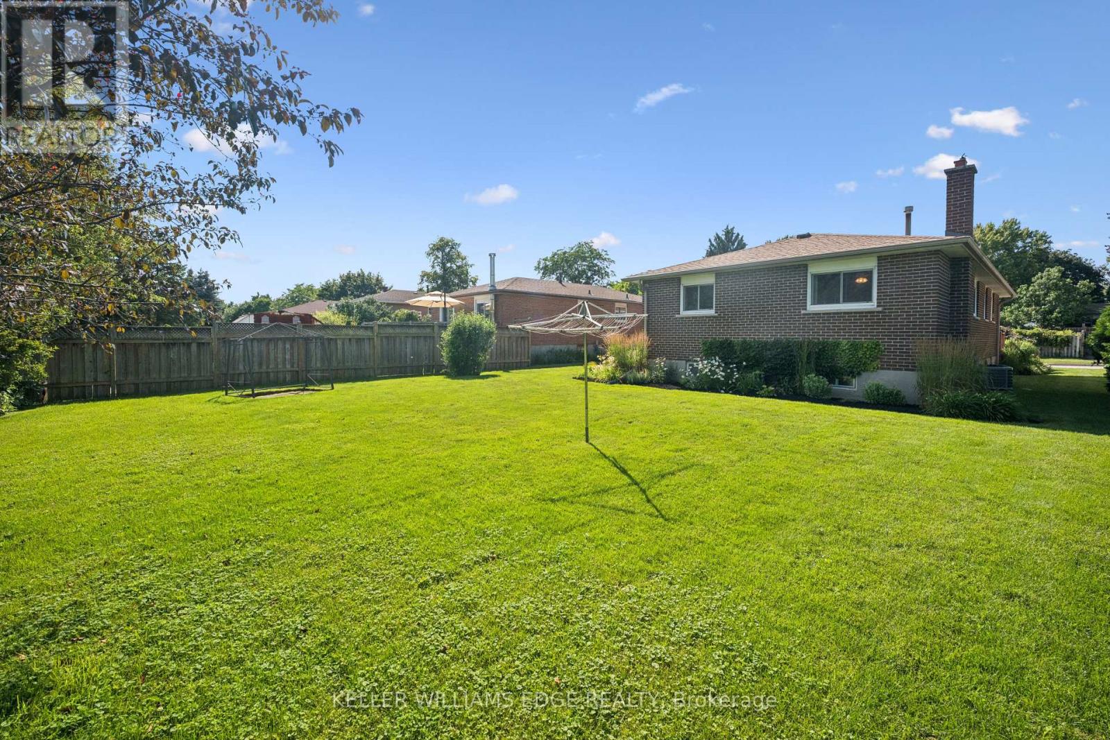 45 MILVERTON CLOSE - 38