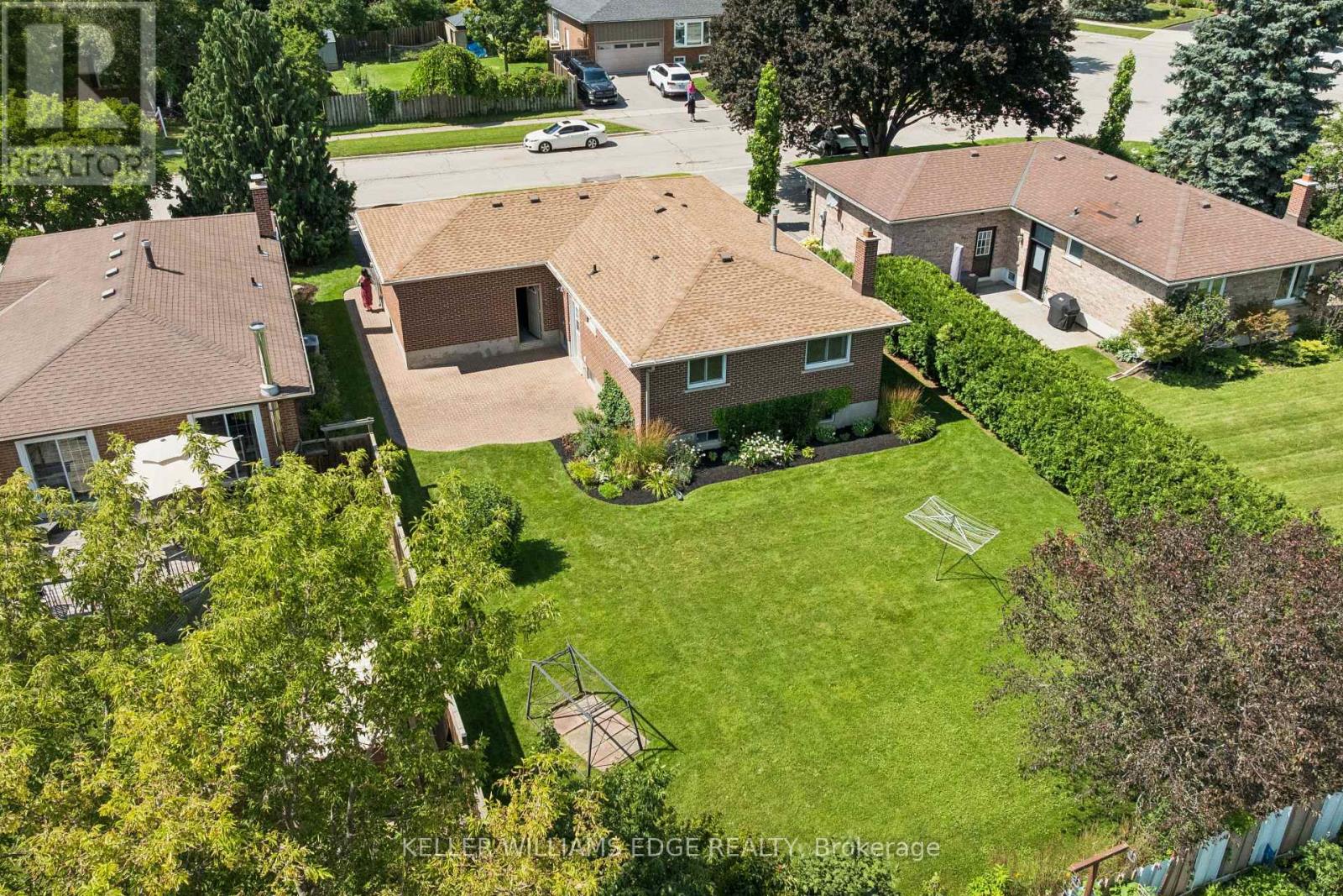 45 MILVERTON CLOSE - 39